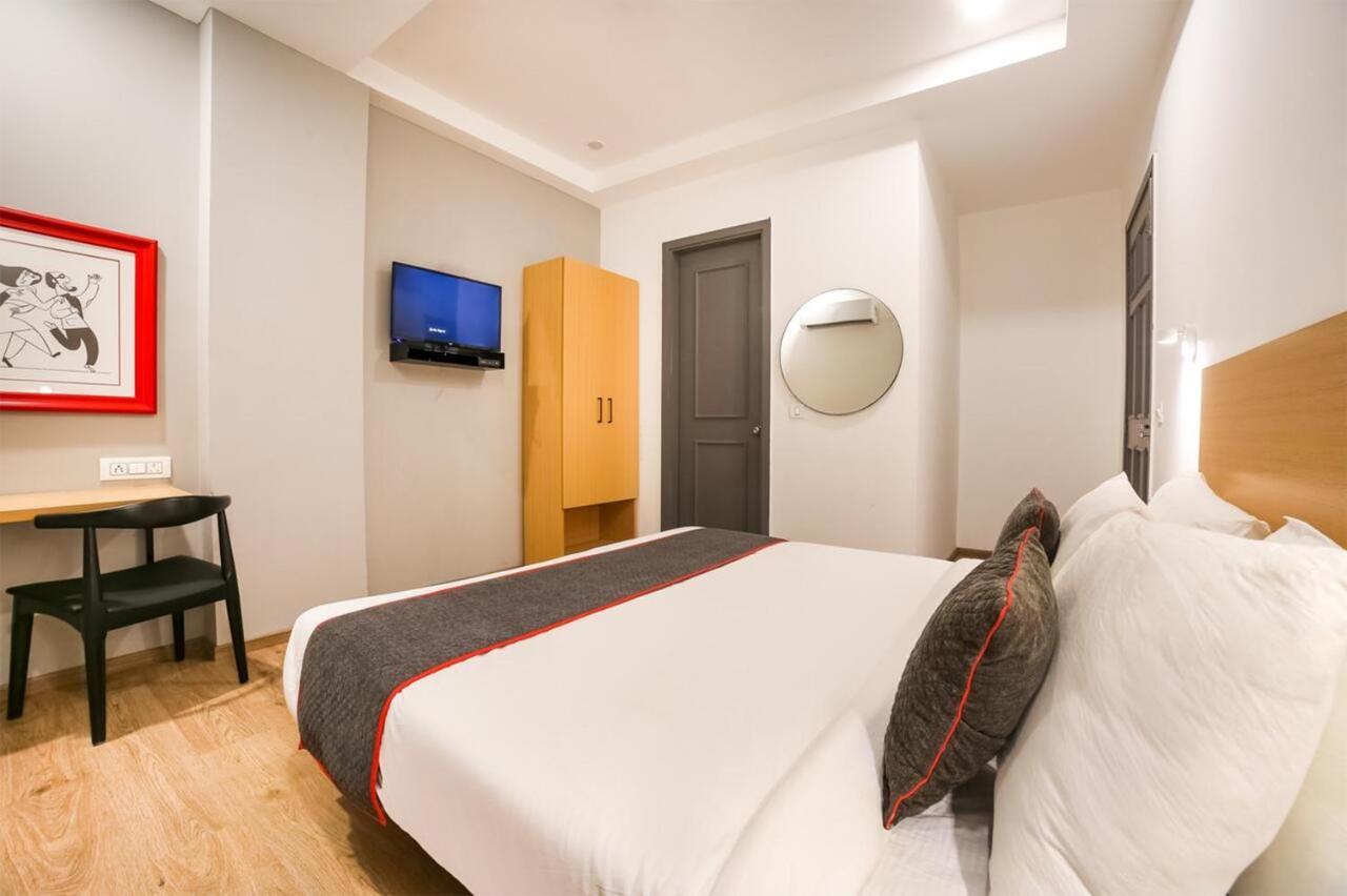 Hotel Admire Inn "Atta Market, Noida Sector 18" Εξωτερικό φωτογραφία