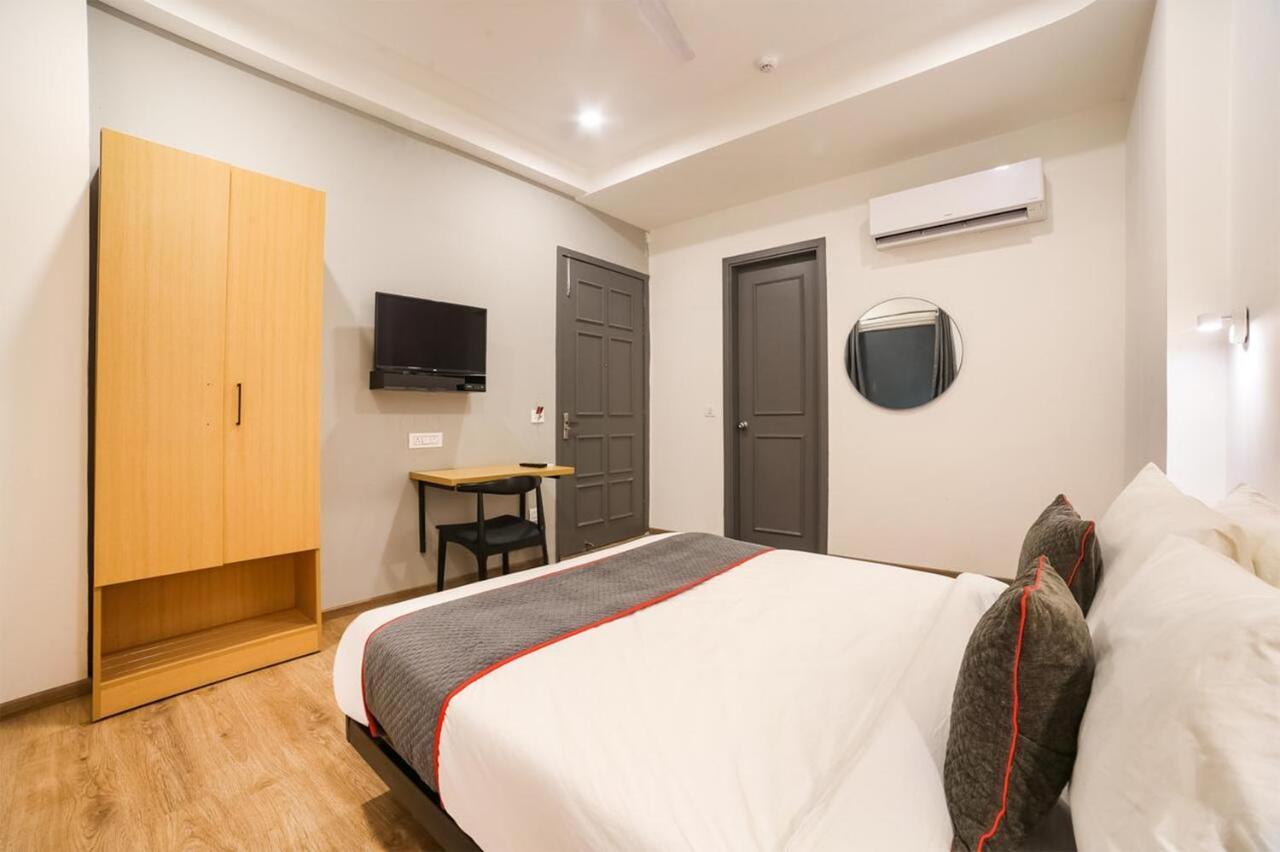 Hotel Admire Inn "Atta Market, Noida Sector 18" Εξωτερικό φωτογραφία