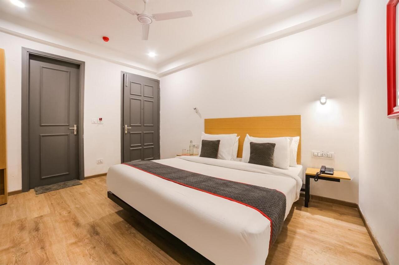 Hotel Admire Inn "Atta Market, Noida Sector 18" Εξωτερικό φωτογραφία