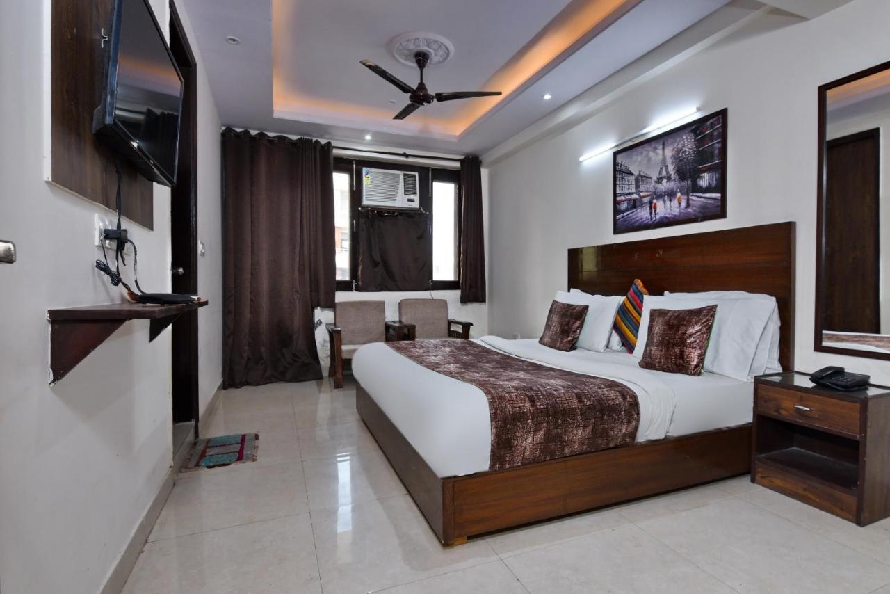 Hotel Admire Inn "Atta Market, Noida Sector 18" Εξωτερικό φωτογραφία