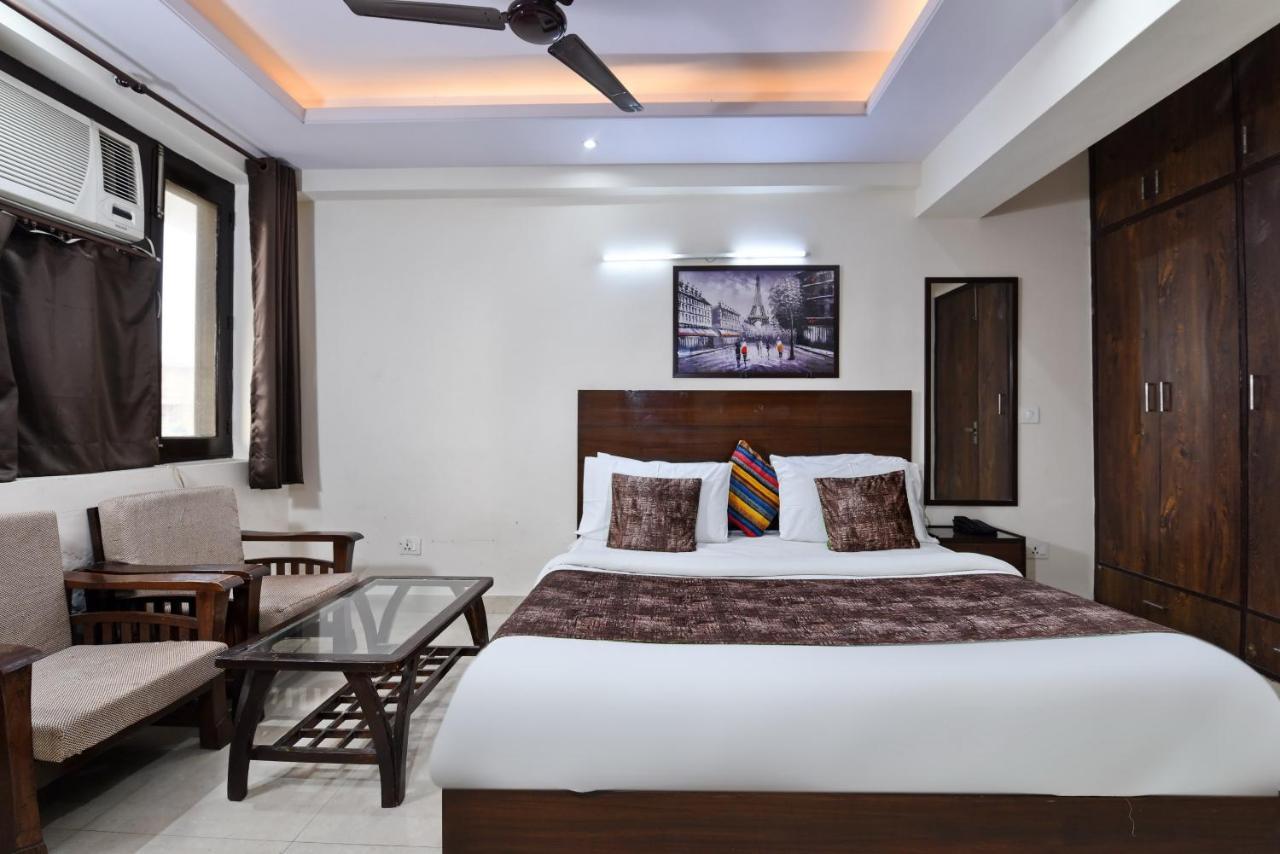 Hotel Admire Inn "Atta Market, Noida Sector 18" Εξωτερικό φωτογραφία